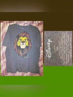 Disney brand Medium Gray/Multicolors The Lion King Soft Knit Tee Sz 2XL(20/22)